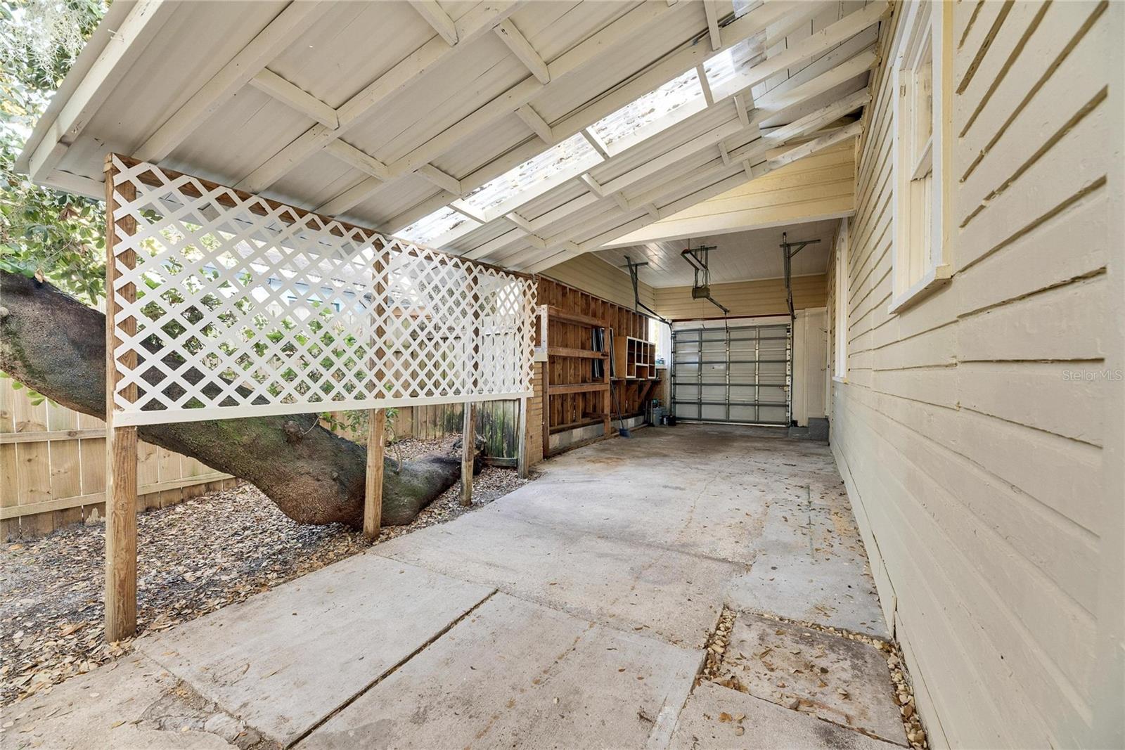 1304 E 32ND AVE, TAMPA, FL, 33603