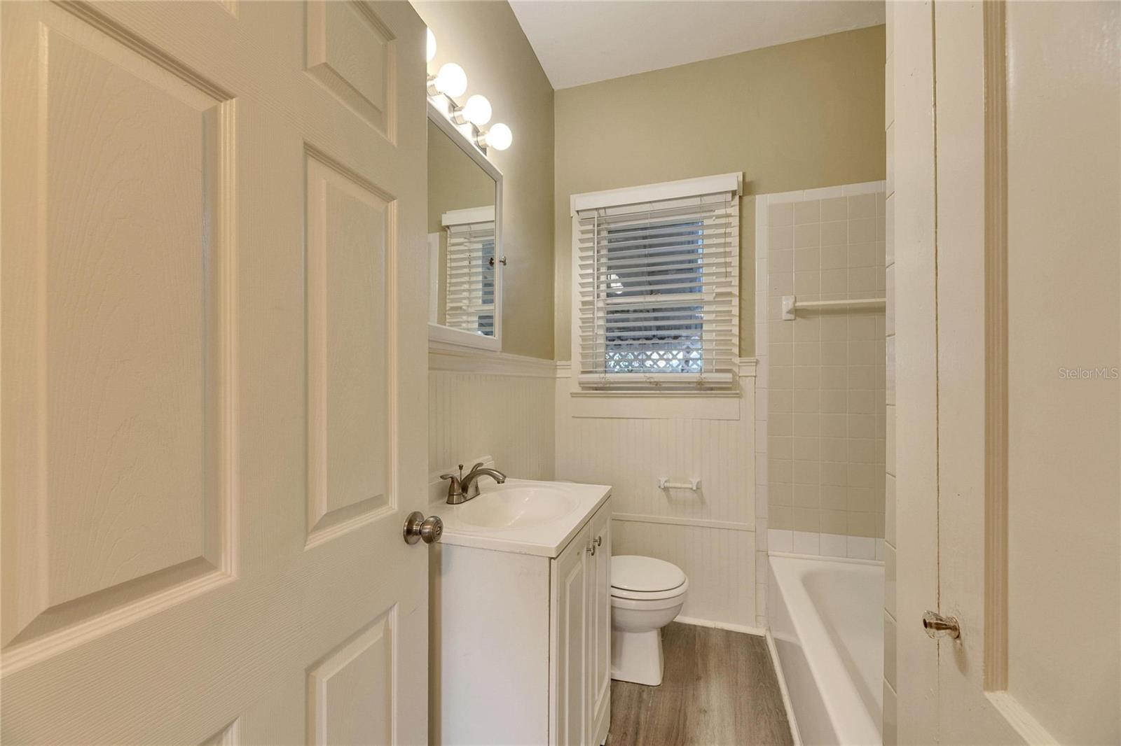 1304 E 32ND AVE, TAMPA, FL, 33603