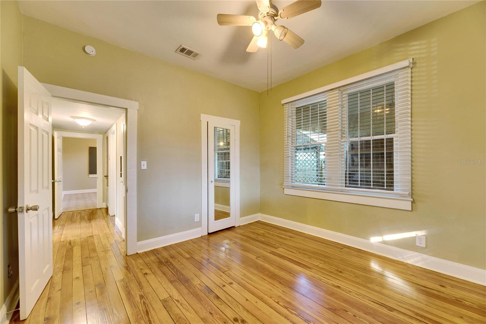 1304 E 32ND AVE, TAMPA, FL, 33603