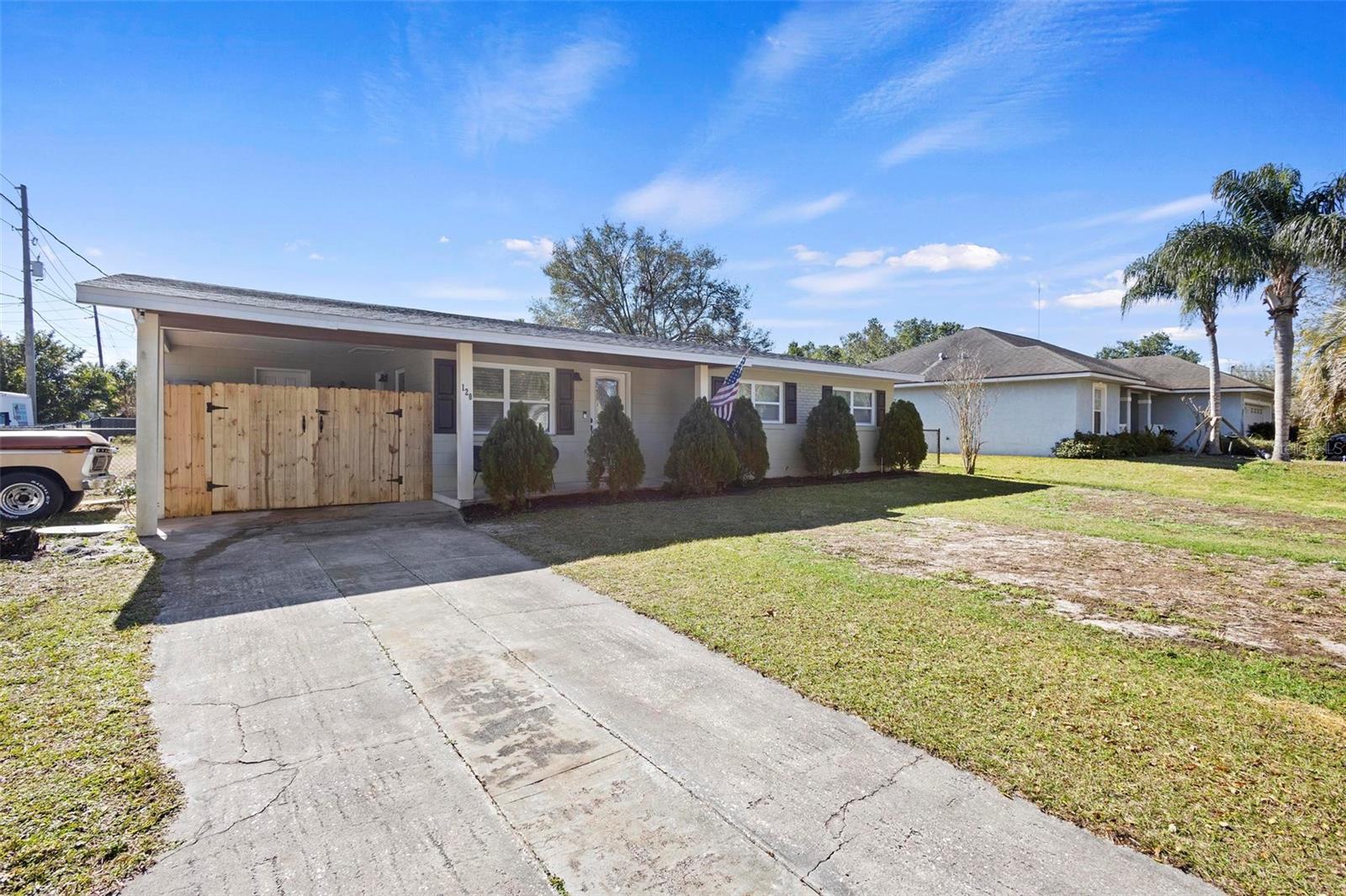 120 E HOLLY DR, ORANGE CITY, FL, 32763