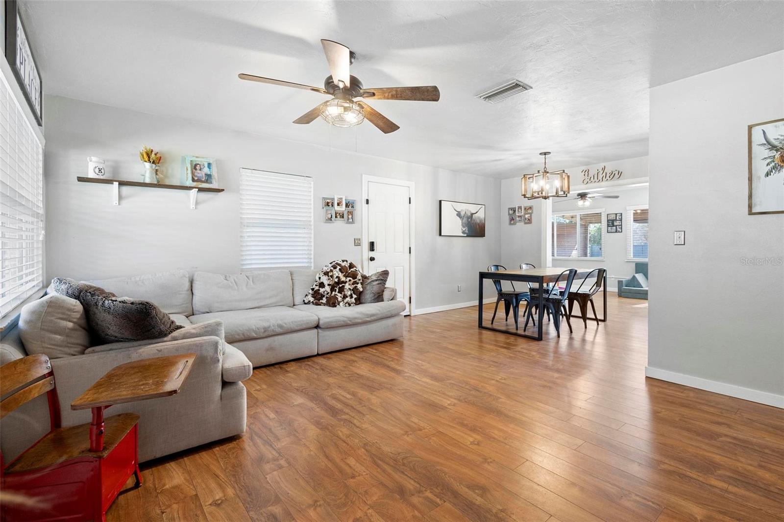120 E HOLLY DR, ORANGE CITY, FL, 32763