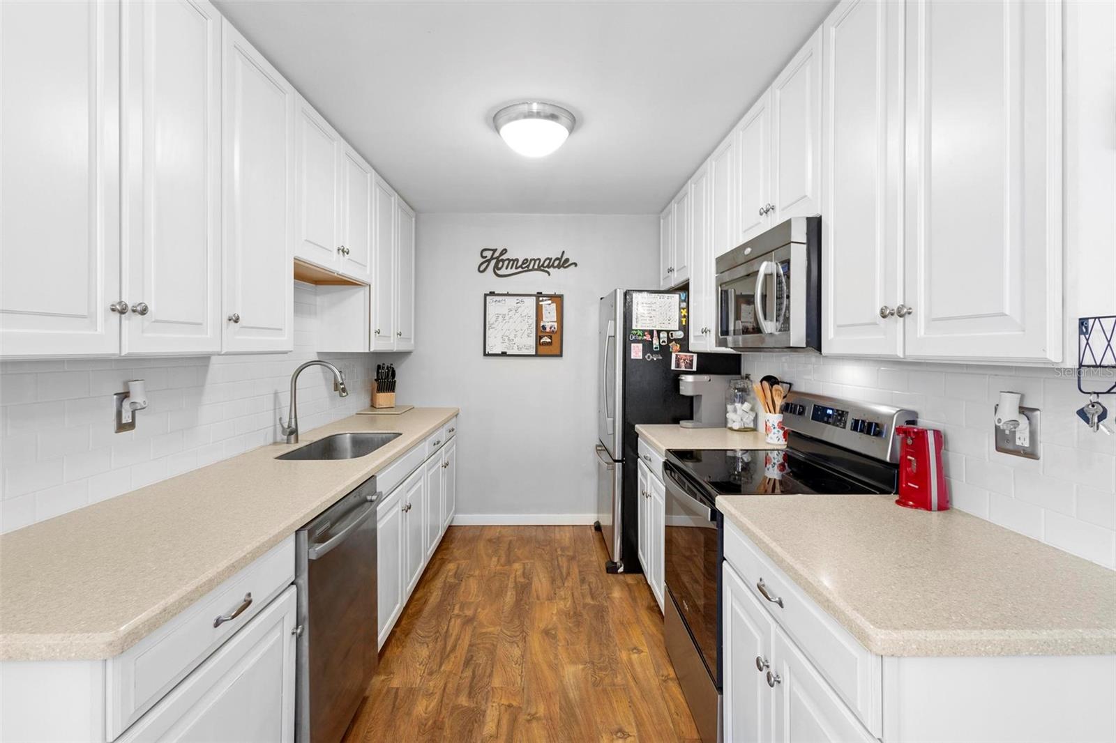120 E HOLLY DR, ORANGE CITY, FL, 32763