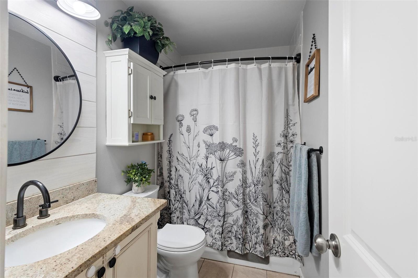 120 E HOLLY DR, ORANGE CITY, FL, 32763