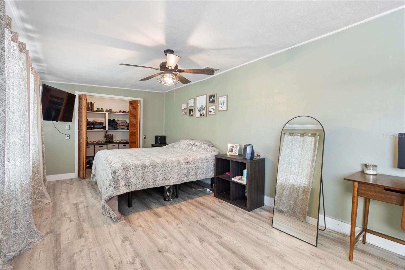 120 E HOLLY DR, ORANGE CITY, FL, 32763