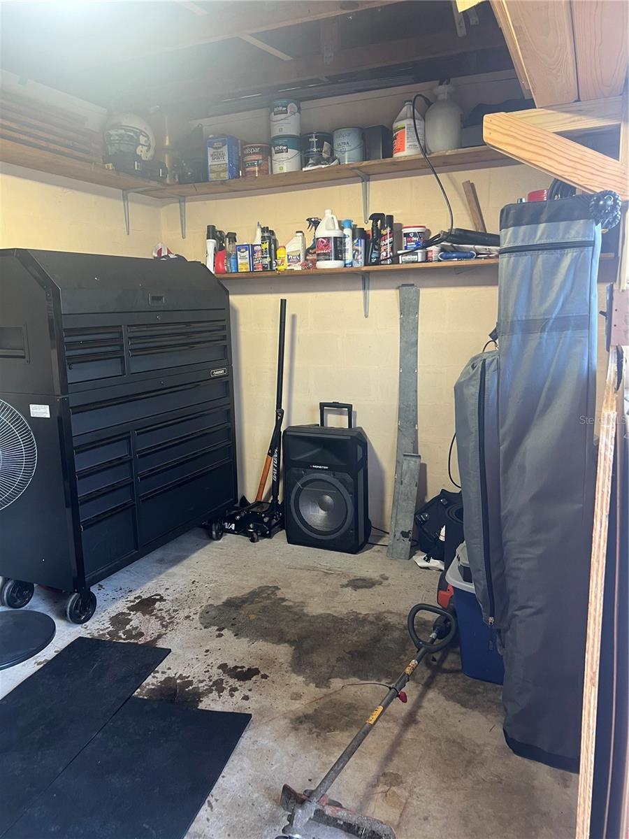 120 E HOLLY DR, ORANGE CITY, FL, 32763