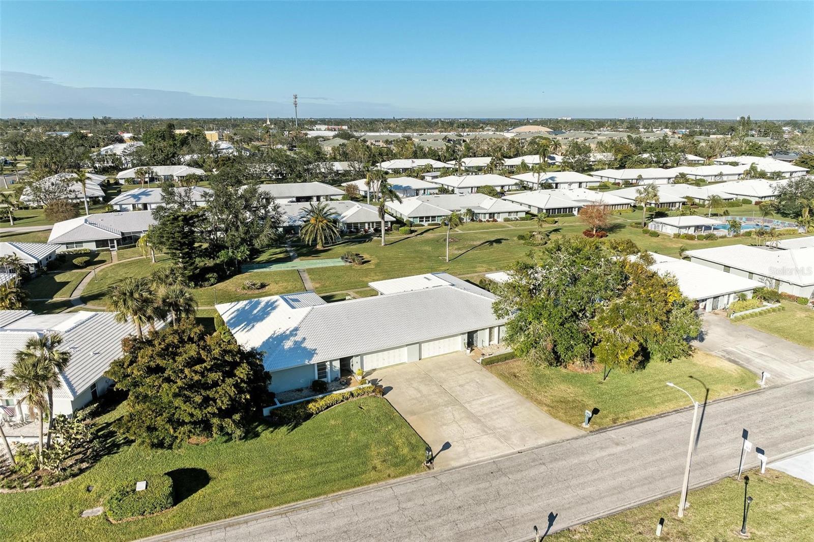 6704 11TH AVE W, BRADENTON, FL, 34209