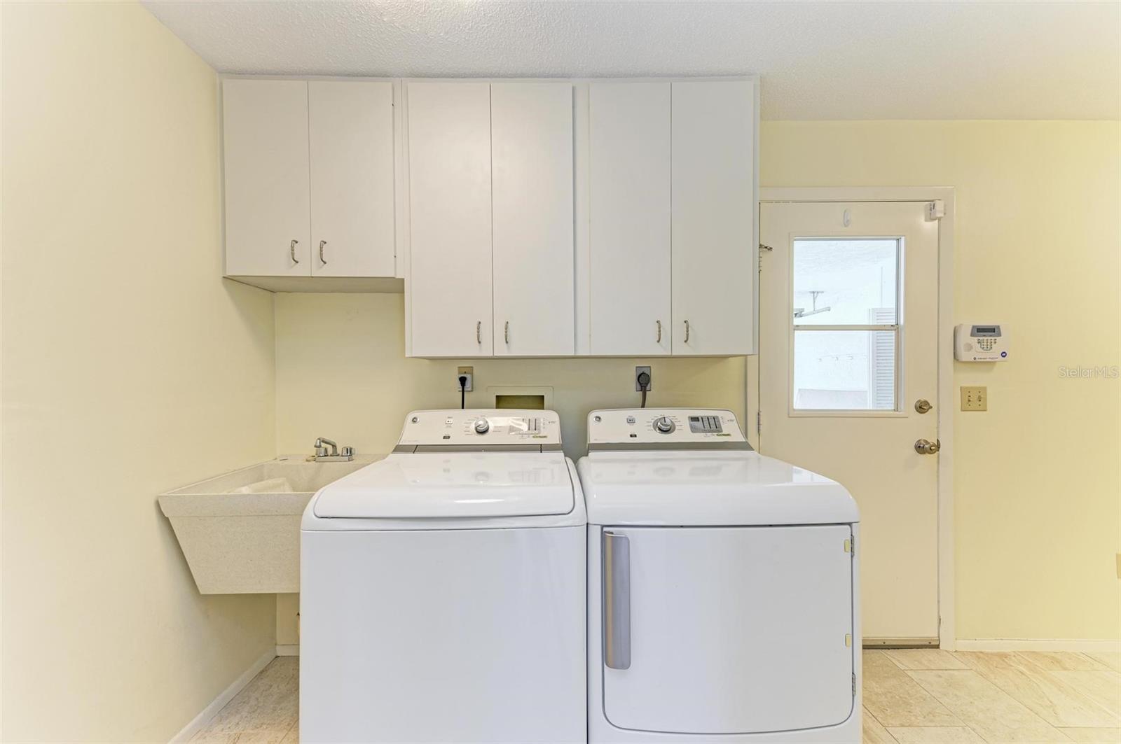 6704 11TH AVE W, BRADENTON, FL, 34209