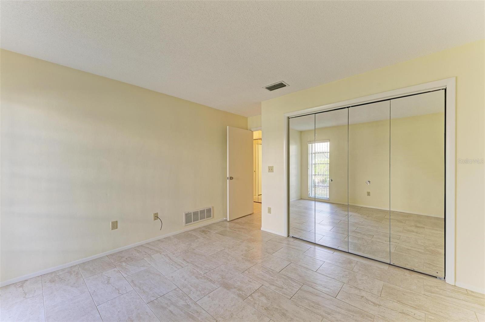 6704 11TH AVE W, BRADENTON, FL, 34209