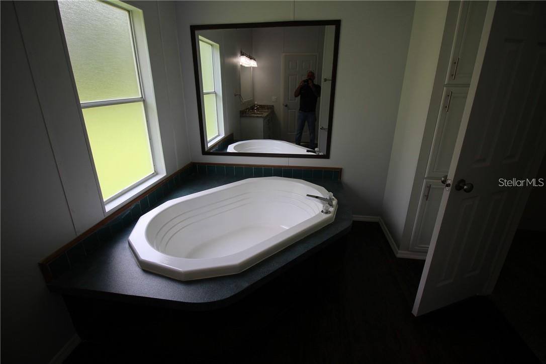 8652 CROSS CREEK RD, POLK CITY, FL, 33868