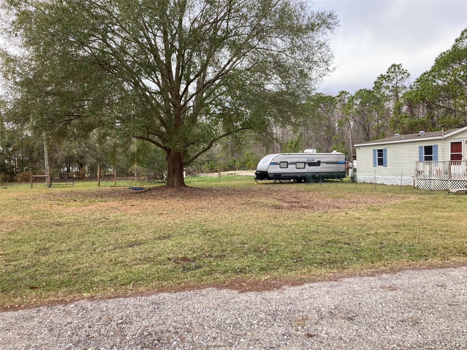 8652 CROSS CREEK RD, POLK CITY, FL, 33868
