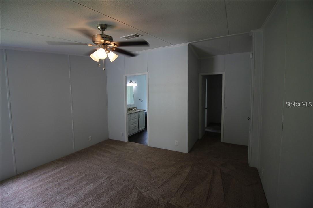 8652 CROSS CREEK RD, POLK CITY, FL, 33868