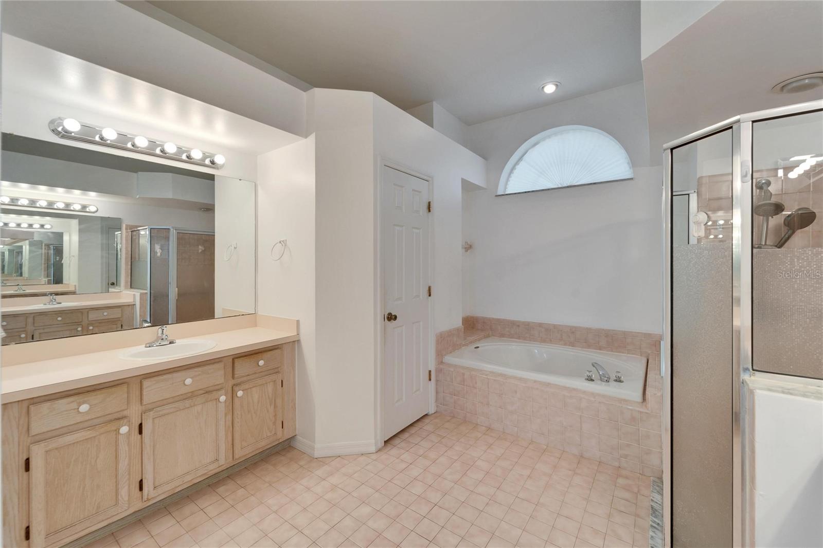 10424 NIGHTENGALE DR, RIVERVIEW, FL, 33569