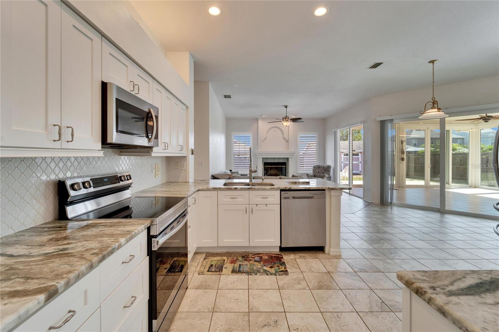 10424 NIGHTENGALE DR, RIVERVIEW, FL, 33569