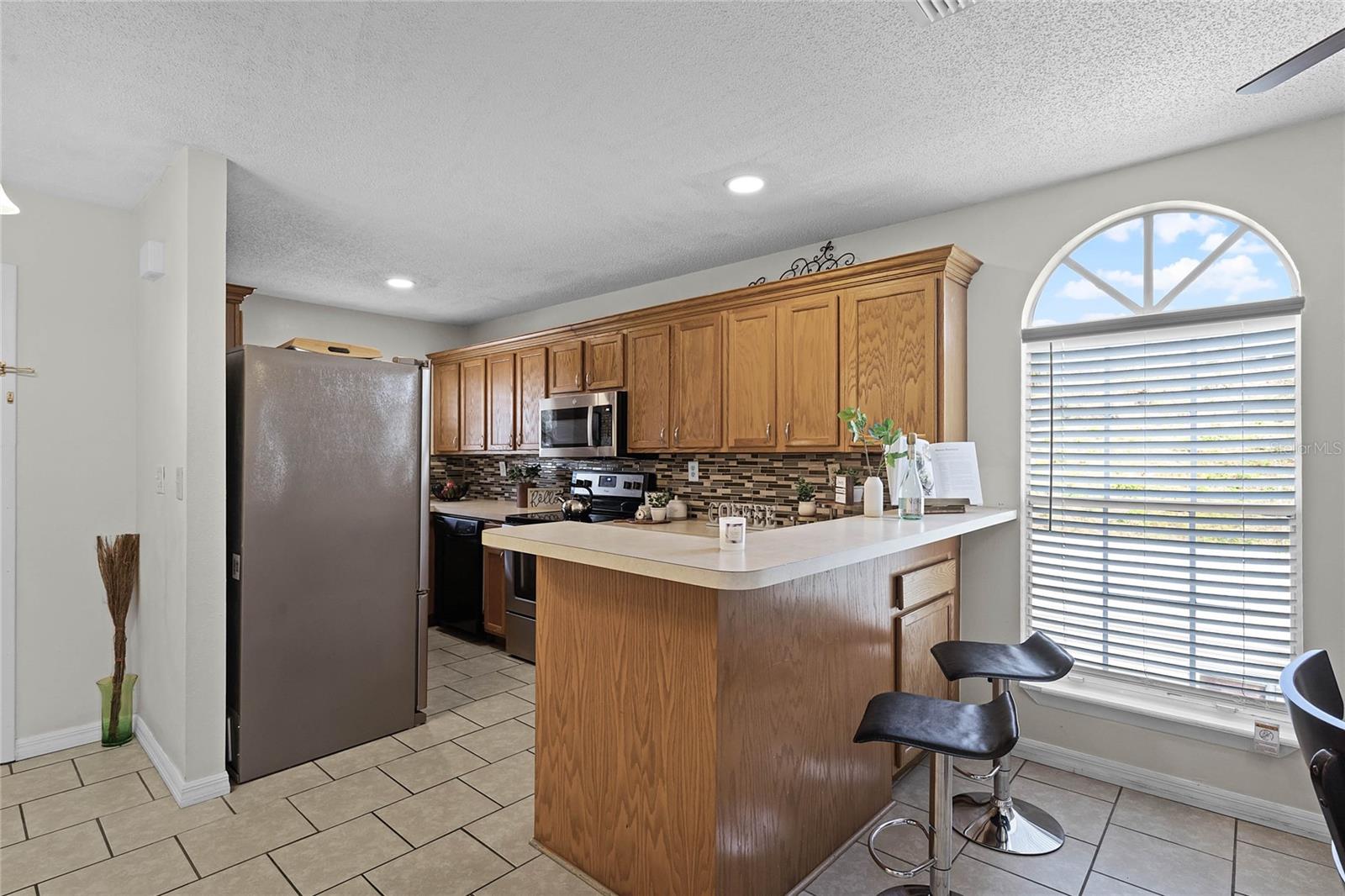 313 DIRKSEN DR #B16, DEBARY, FL, 32713