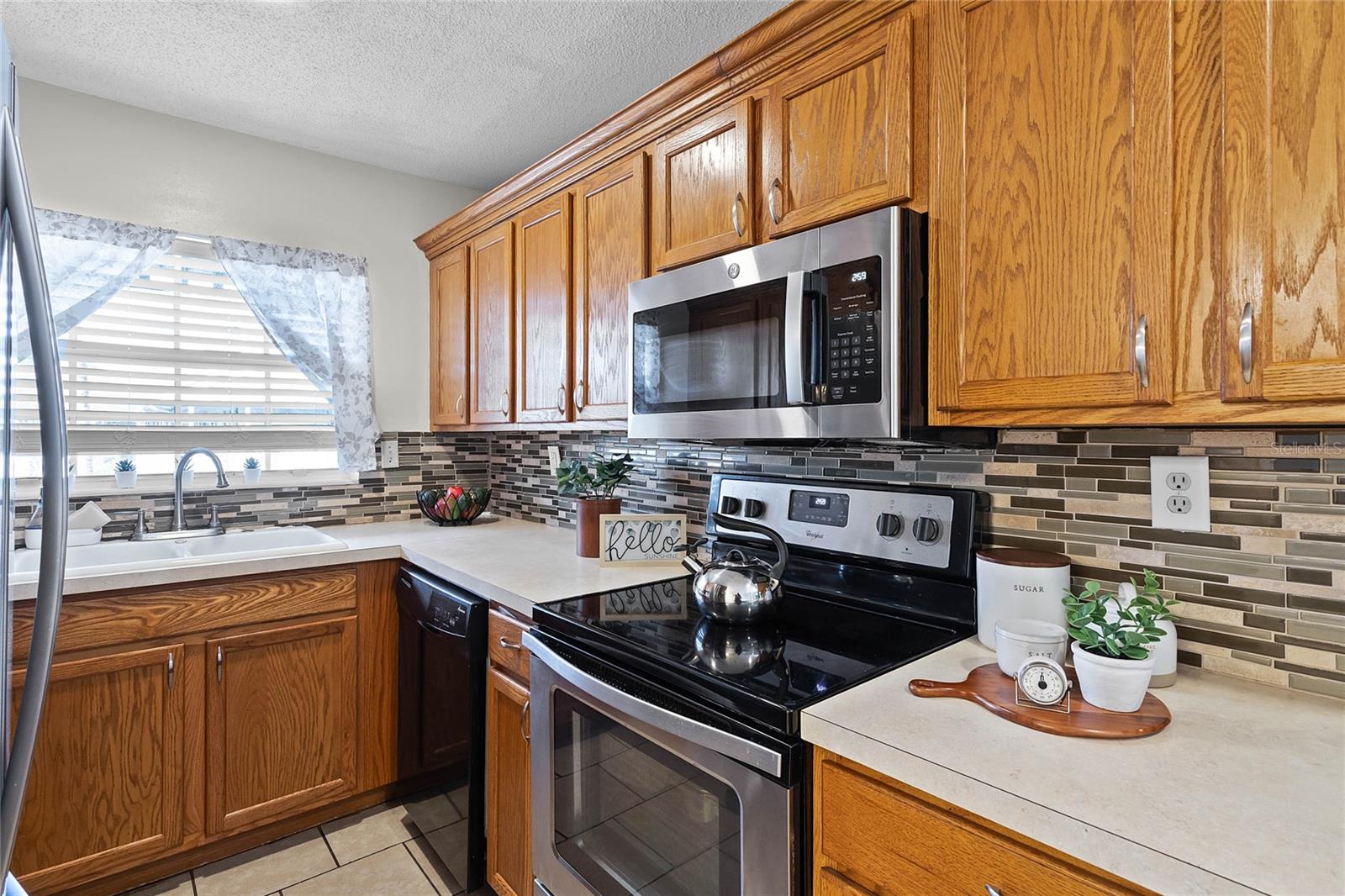 313 DIRKSEN DR #B16, DEBARY, FL, 32713