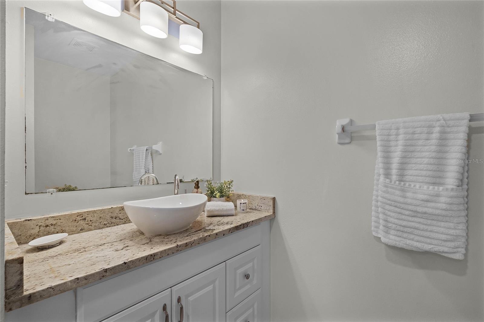 313 DIRKSEN DR #B16, DEBARY, FL, 32713
