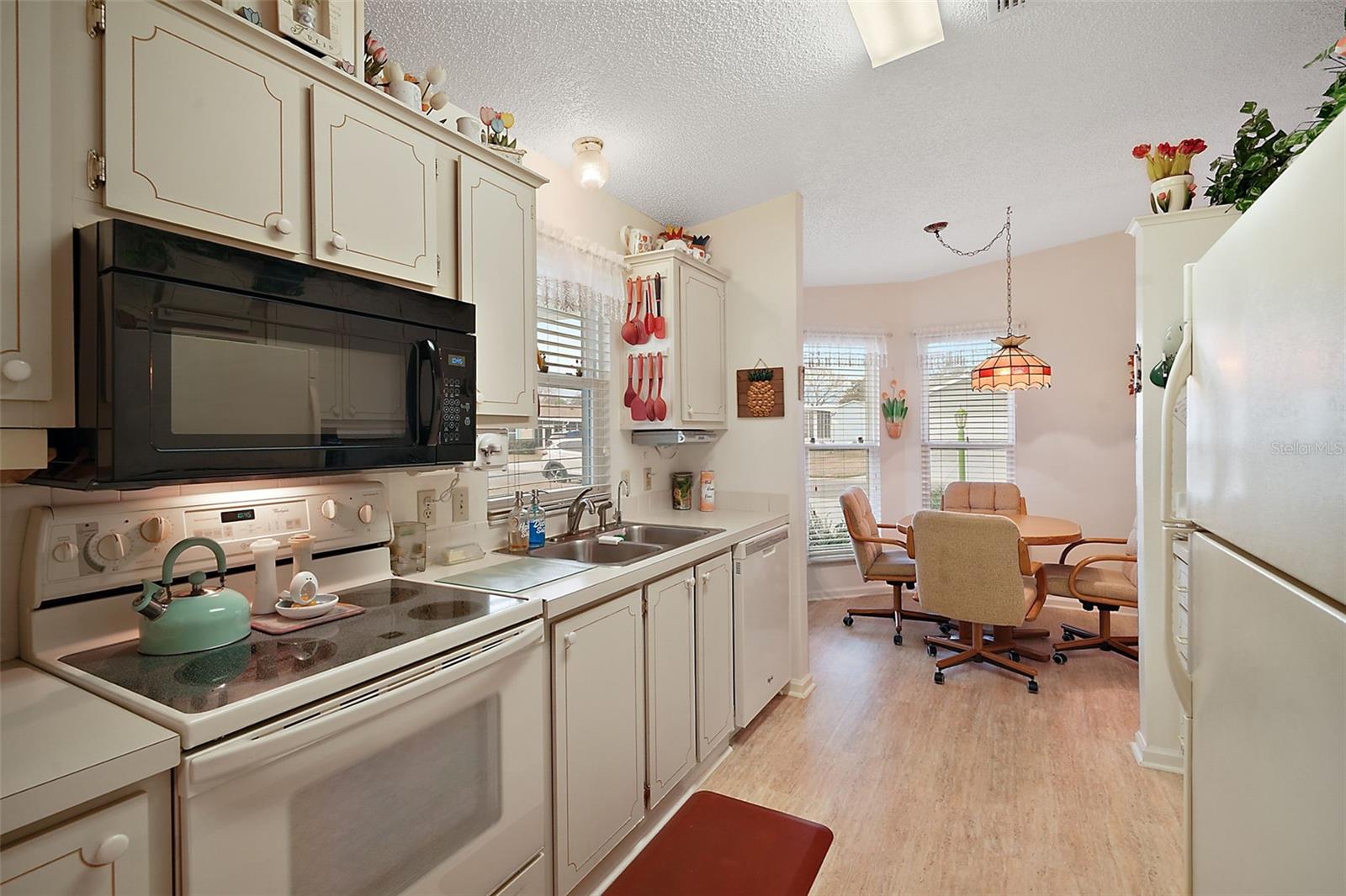1220 MARIA CT, LADY LAKE, FL, 32159