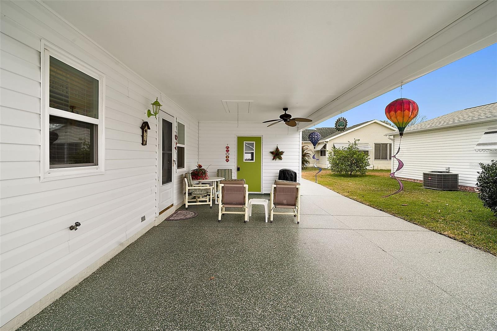 1220 MARIA CT, LADY LAKE, FL, 32159