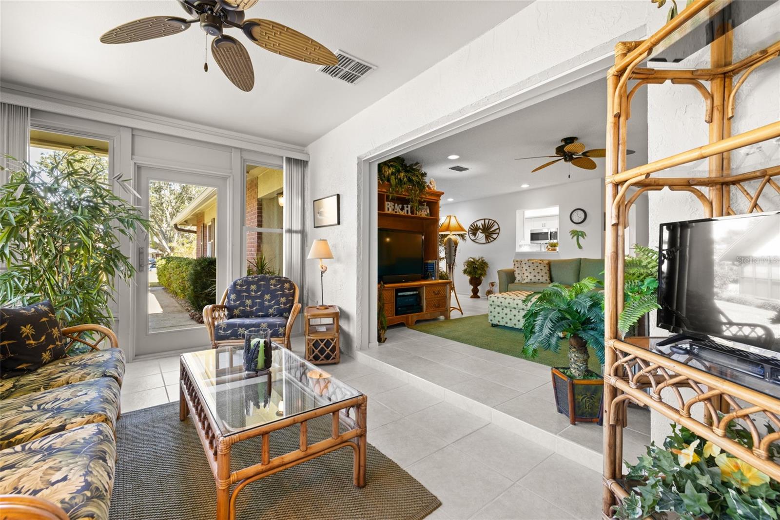 1375 CARLISLE CT, DUNEDIN, FL, 34698