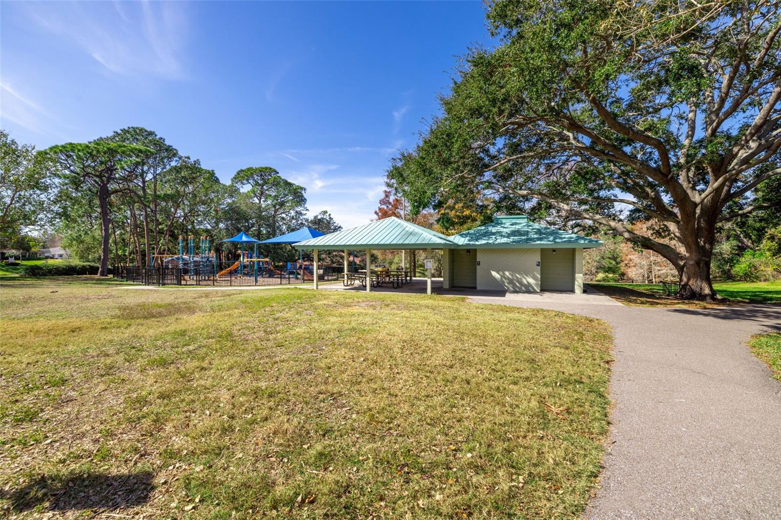 1375 CARLISLE CT, DUNEDIN, FL, 34698