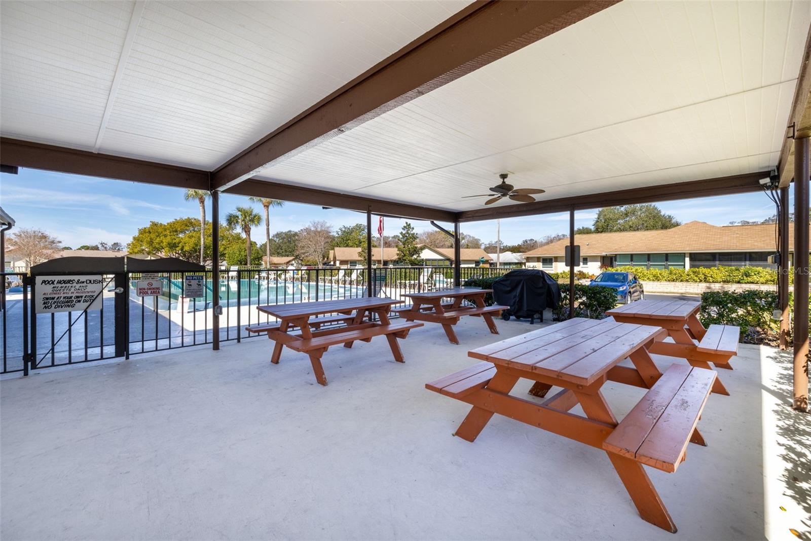 1375 CARLISLE CT, DUNEDIN, FL, 34698