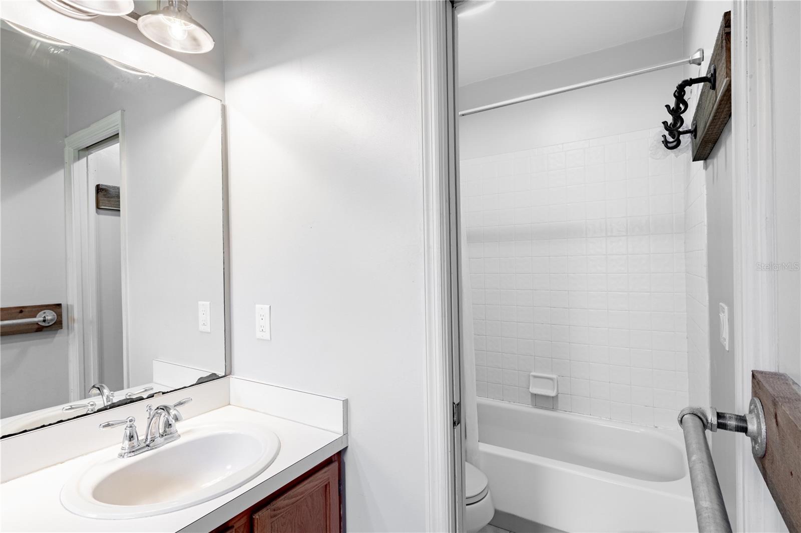 646 PALM DR, OVIEDO, FL, 32765