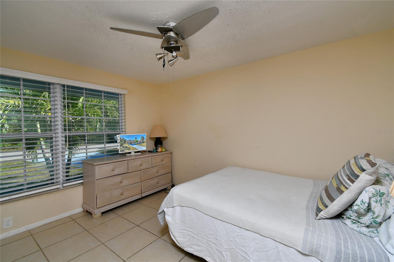 19071 HELENA AVE, PORT CHARLOTTE, FL, 33948