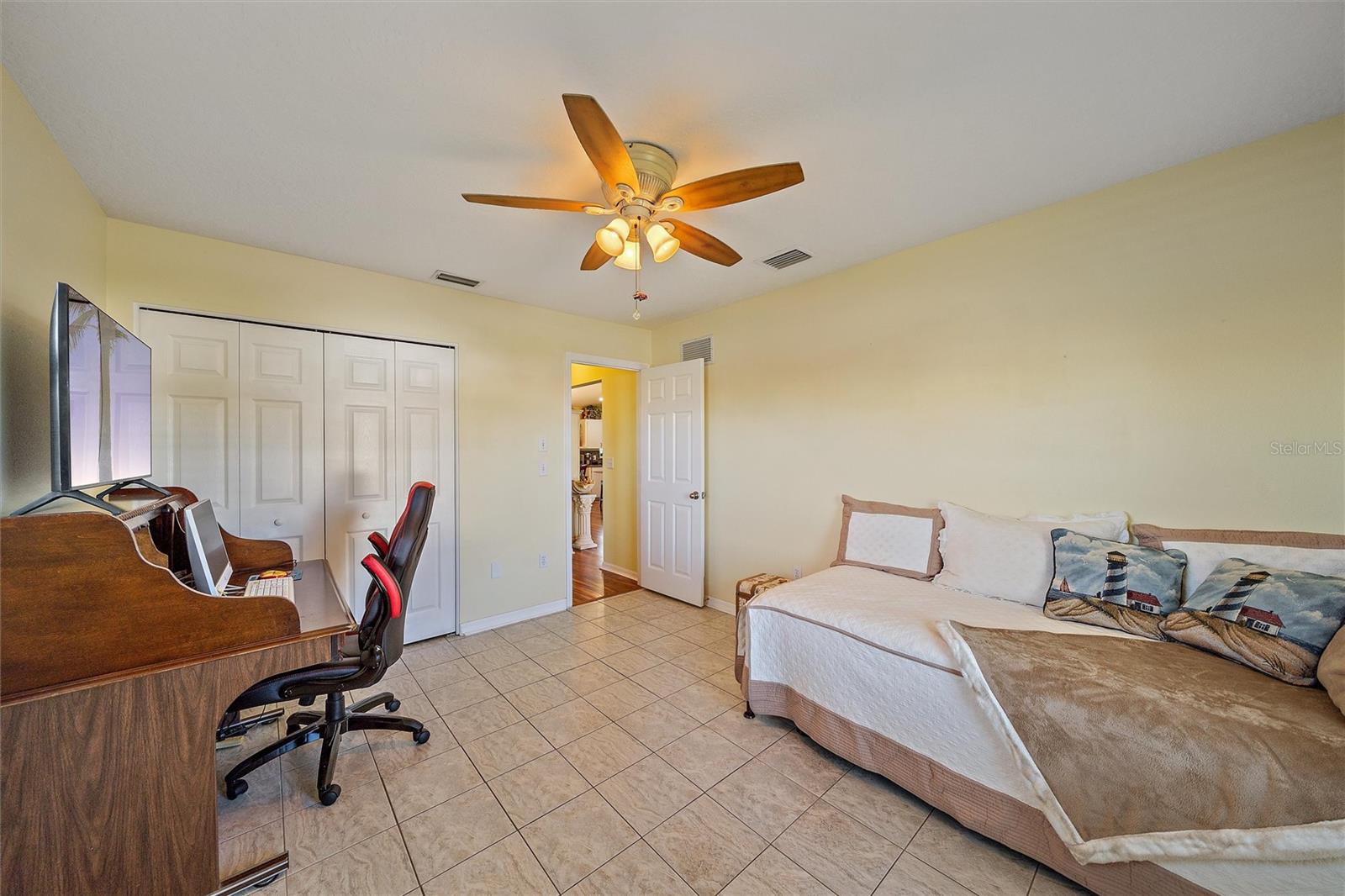 411 SOUTHLAND RD, VENICE, FL, 34293