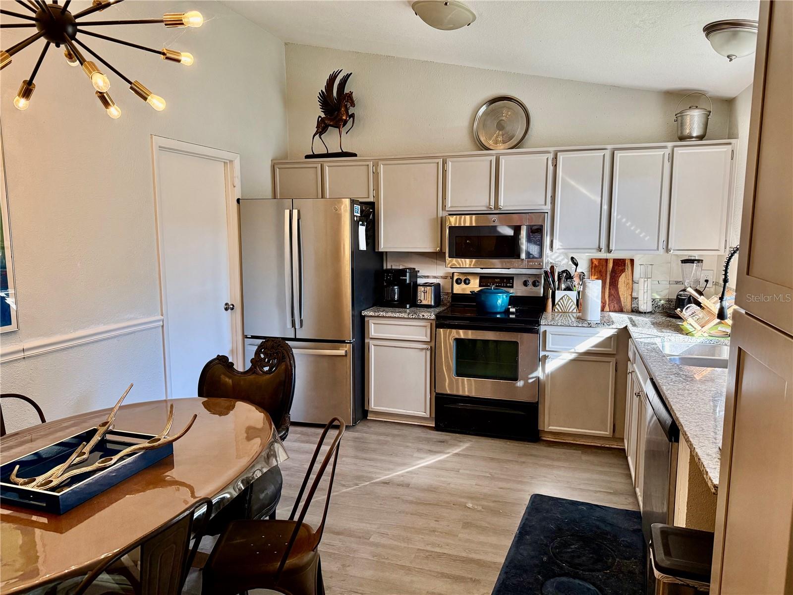 10820 LIVINGSTON DR, NEW PORT RICHEY, FL, 34654