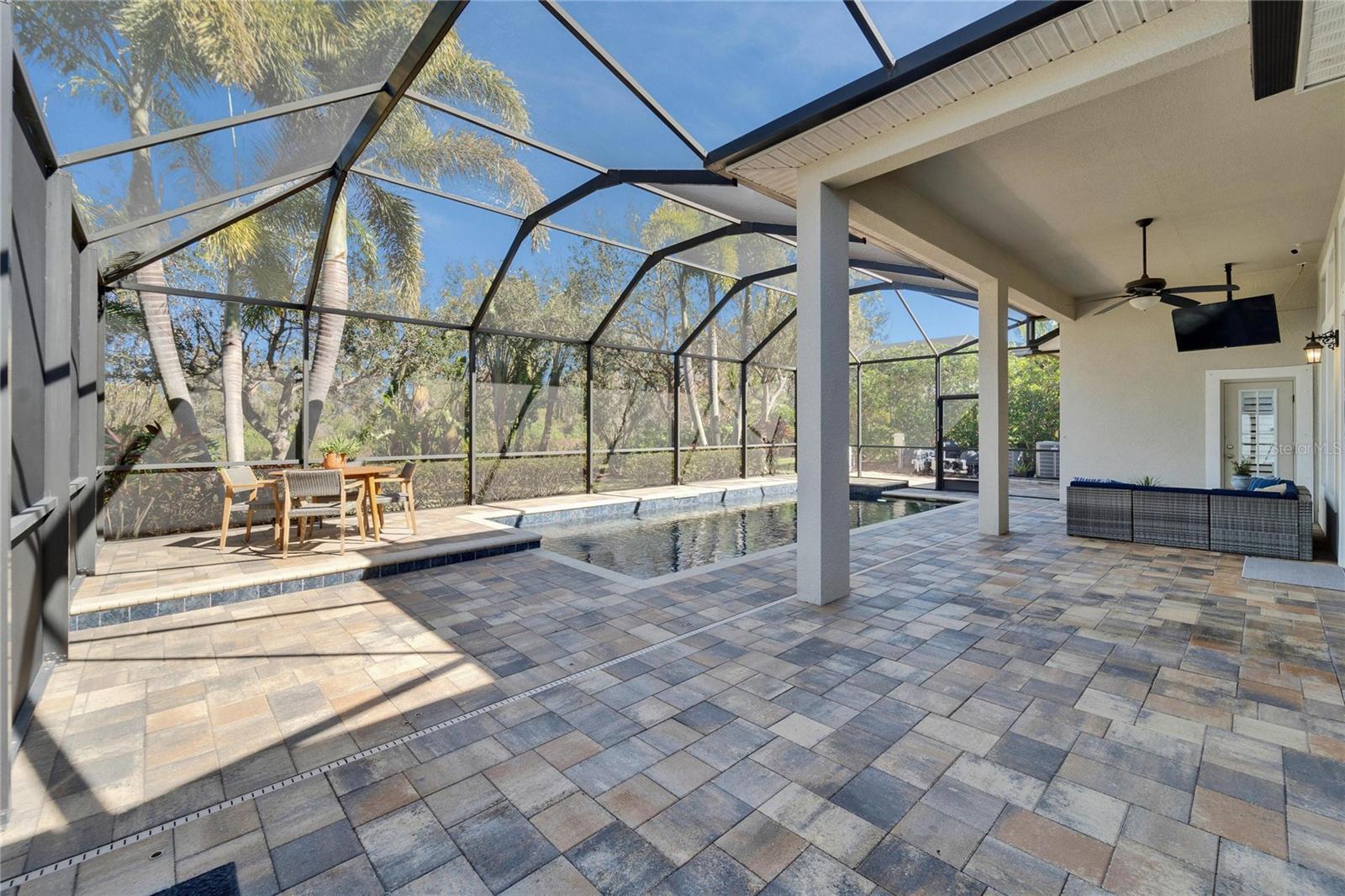 6920 CRESTPOINT DR, APOLLO BEACH, FL, 33572