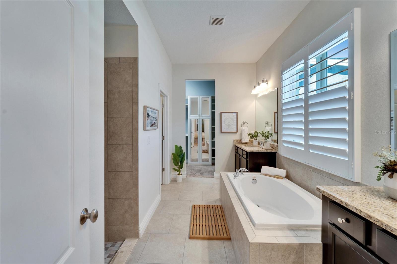 6920 CRESTPOINT DR, APOLLO BEACH, FL, 33572