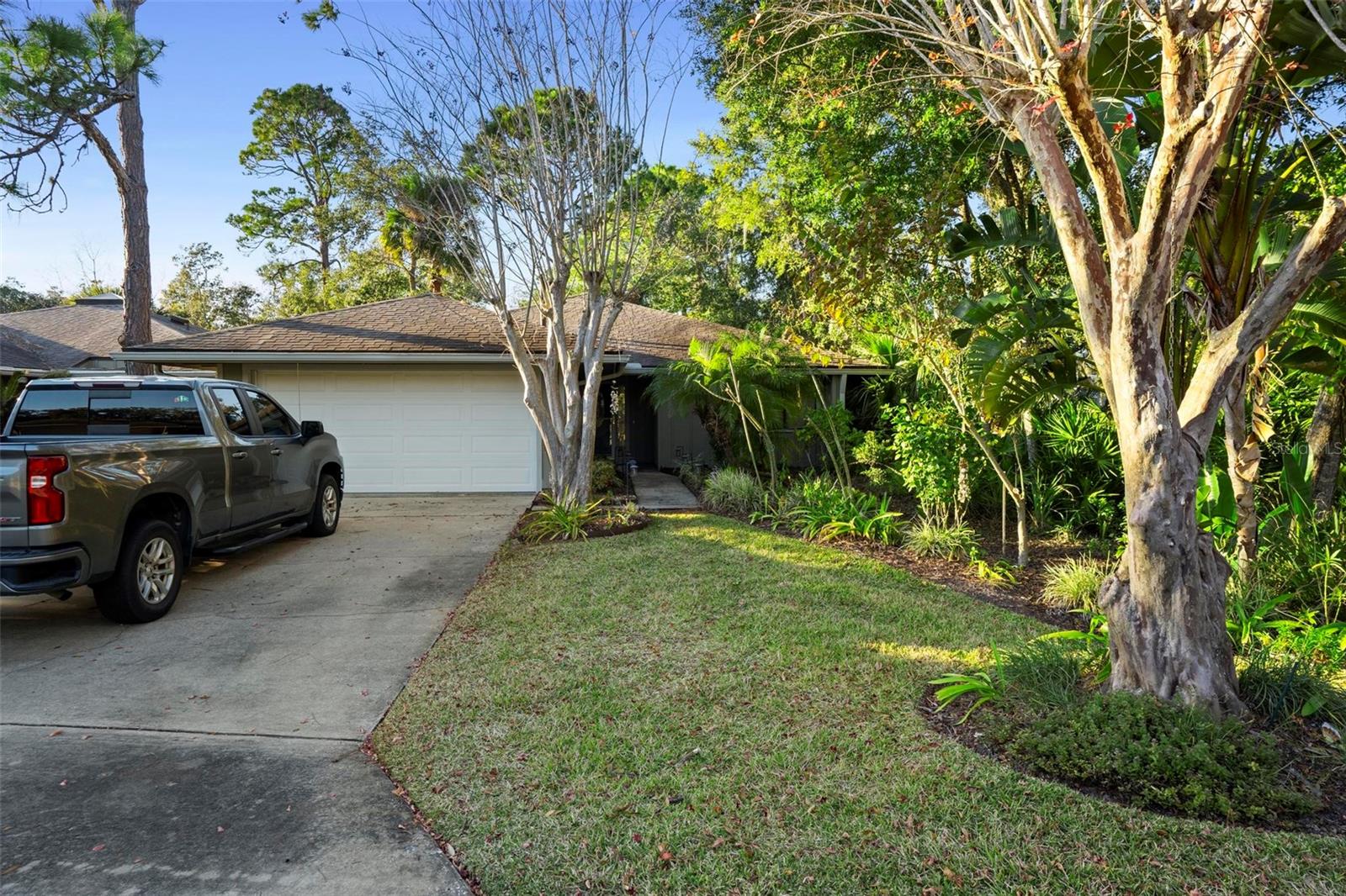 360 GLENEAGLES DR, NEW SMYRNA BEACH, FL, 32168