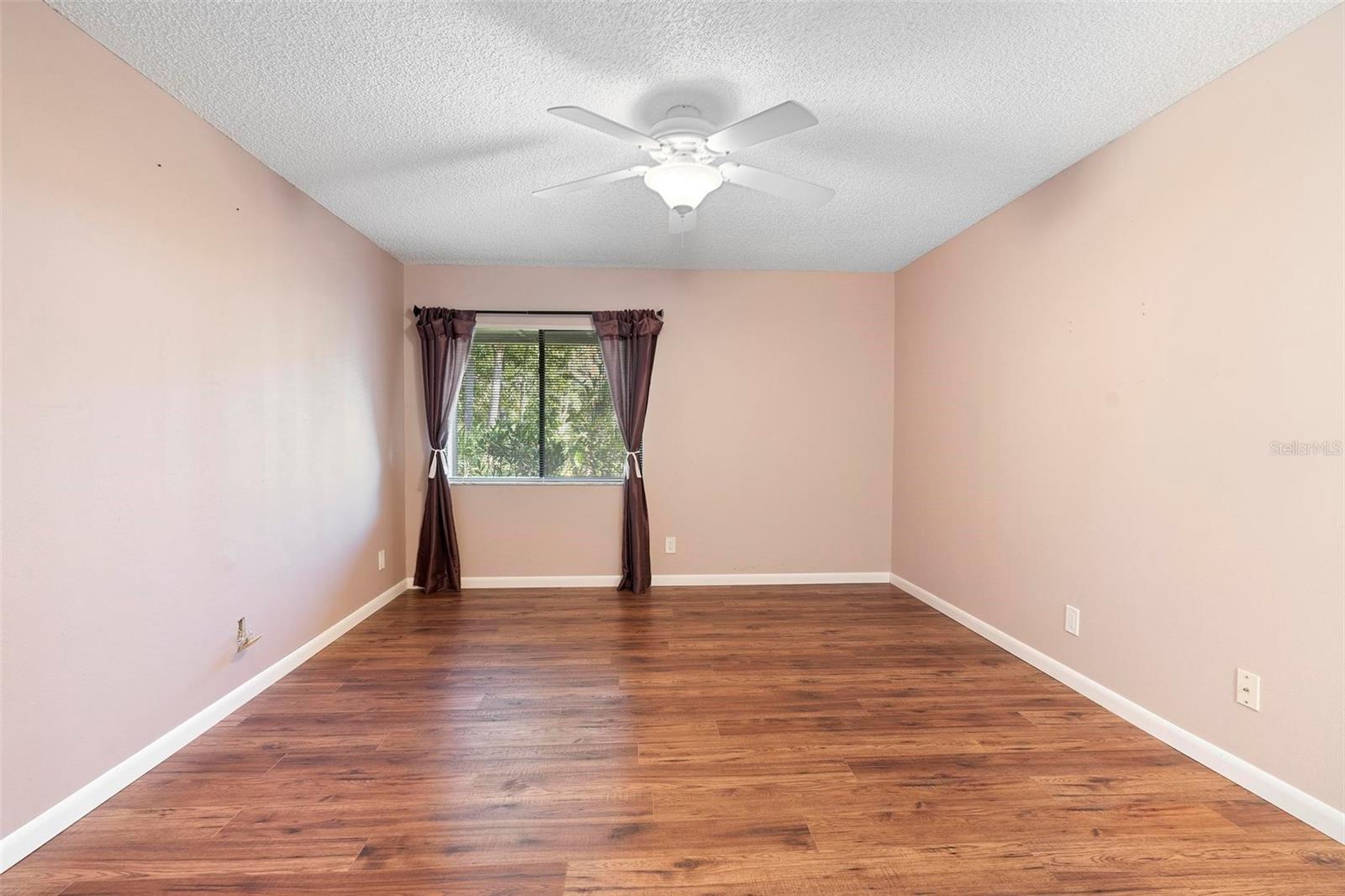 360 GLENEAGLES DR, NEW SMYRNA BEACH, FL, 32168