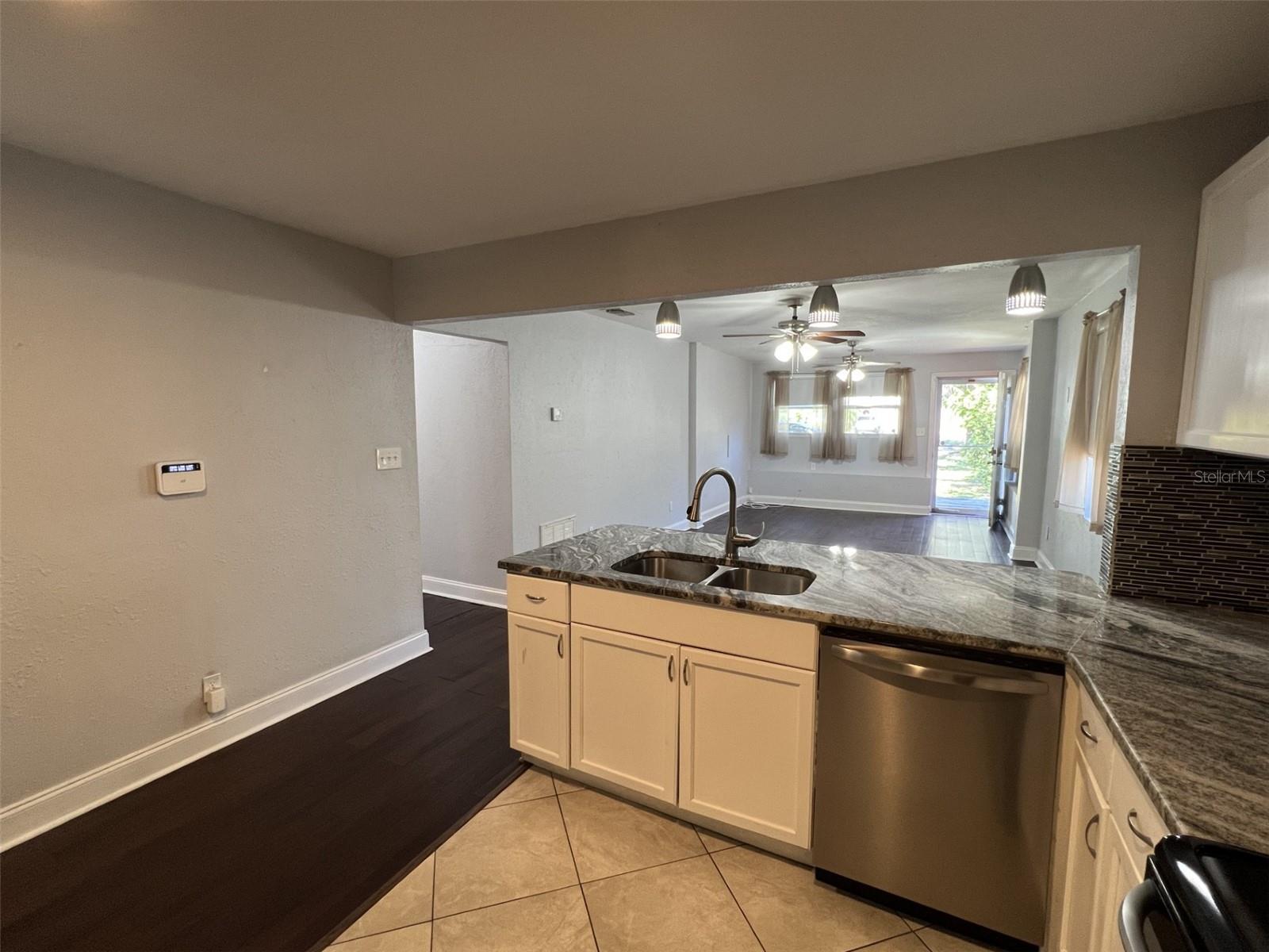 5230 11TH AVE N, ST PETERSBURG, FL, 33710