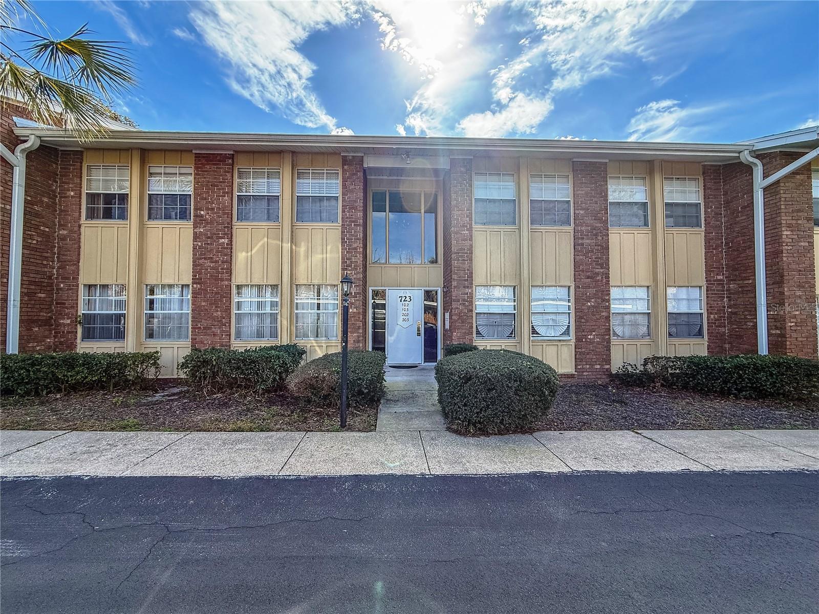 723 PERKINS ST #203, LEESBURG, FL, 34748