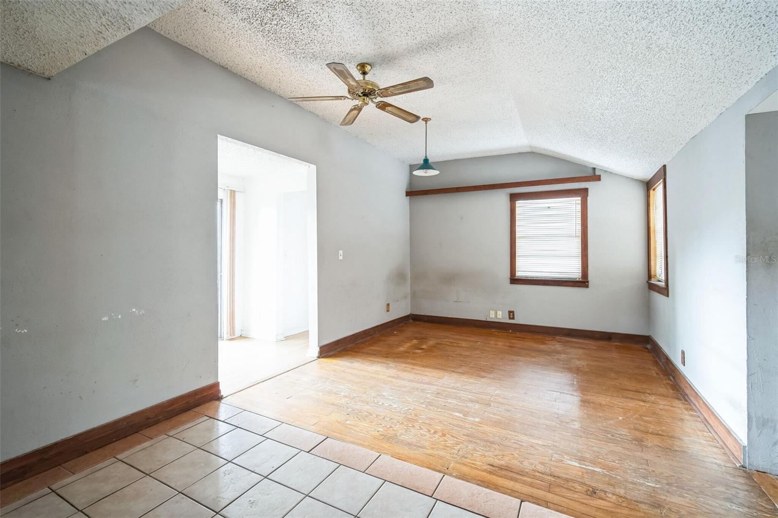 2216 52ND AVE N, ST PETERSBURG, FL, 33714