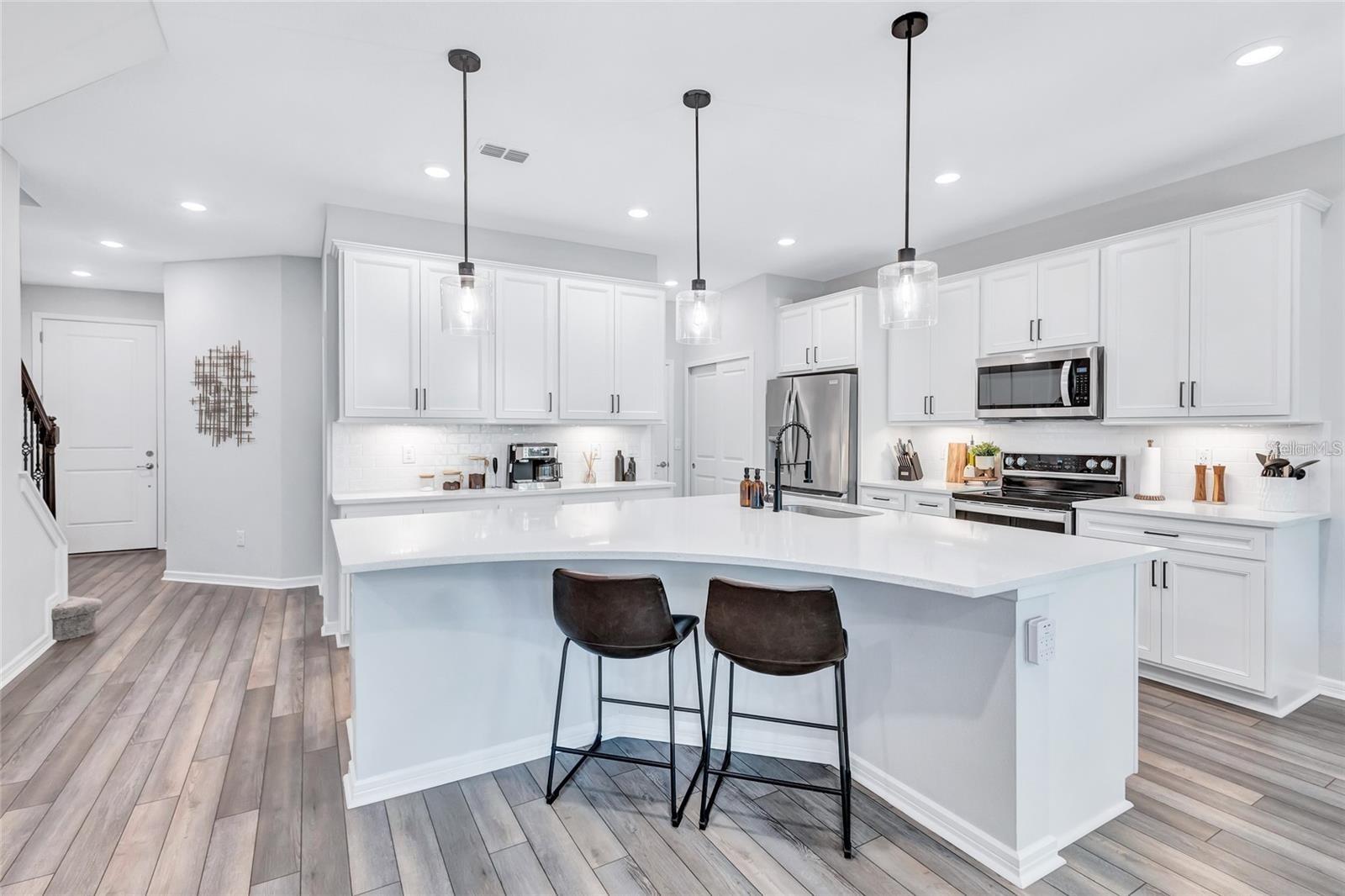 11322 BEACH WALK WAY NE, ST PETERSBURG, FL, 33716
