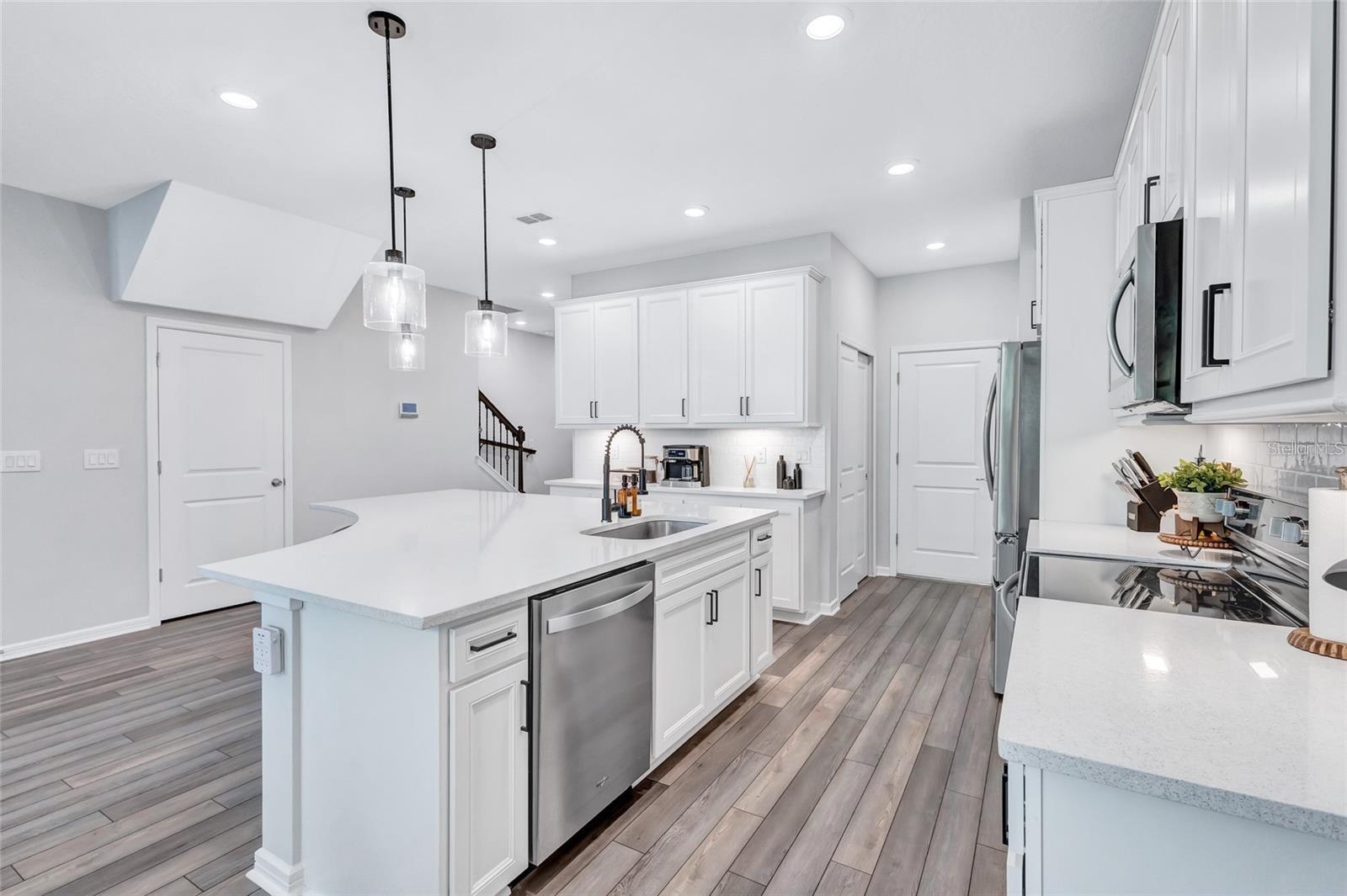 11322 BEACH WALK WAY NE, ST PETERSBURG, FL, 33716
