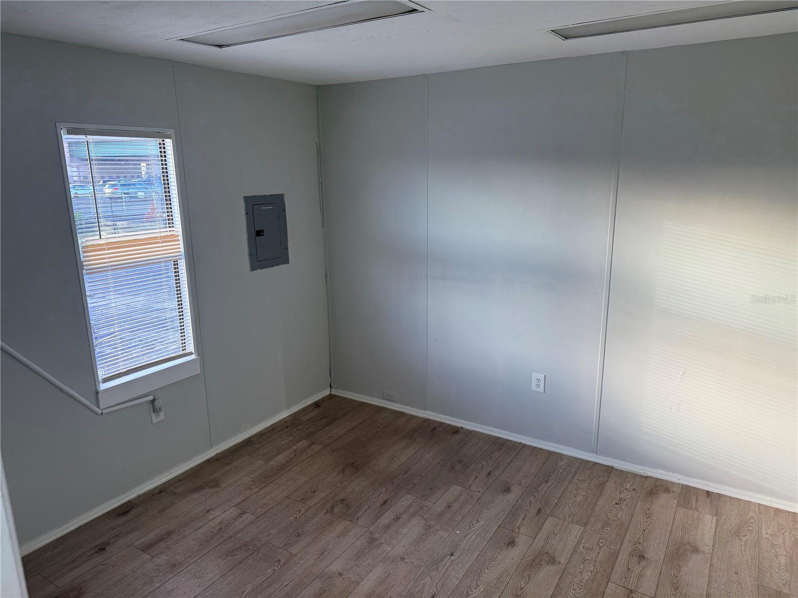 791 N SEMORAN BLVD, ORLANDO, FL, 32807