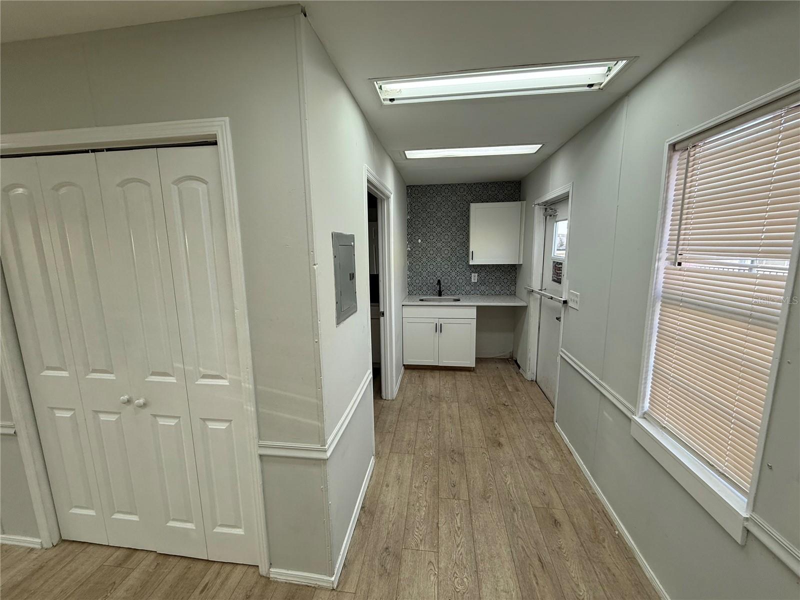791 N SEMORAN BLVD, ORLANDO, FL, 32807