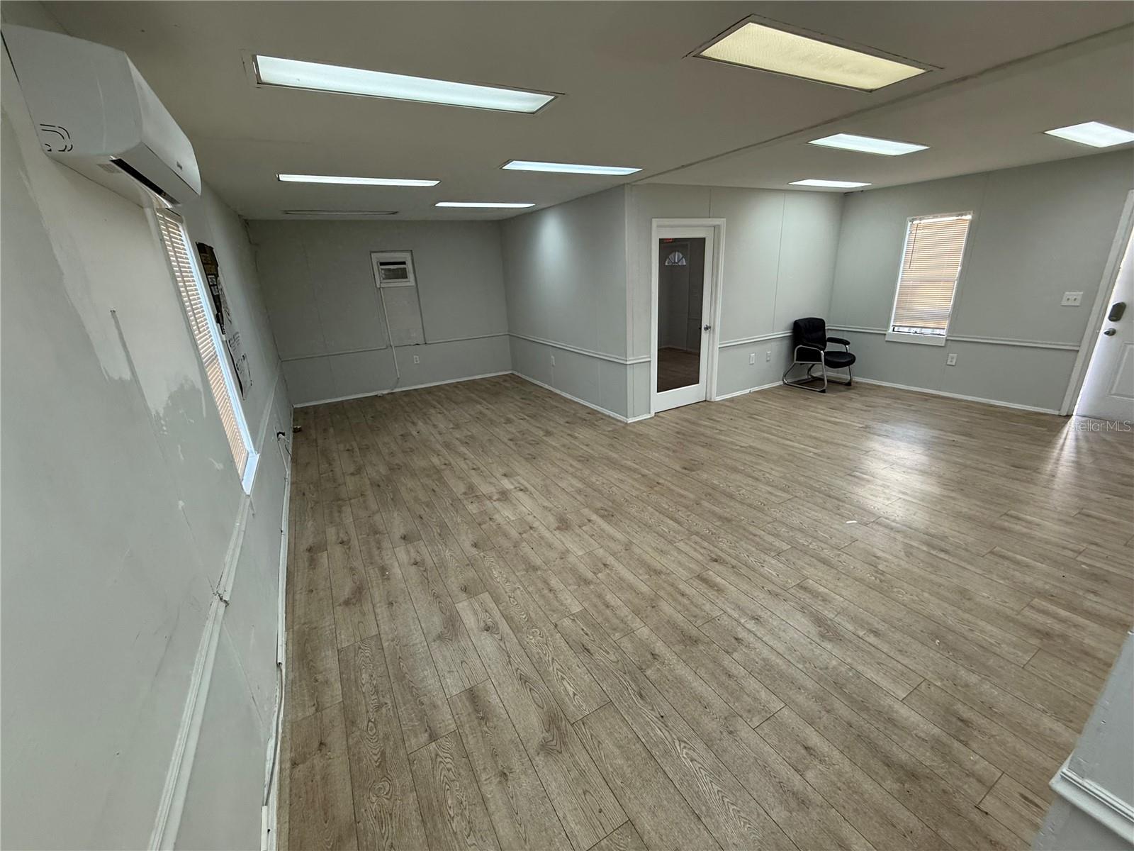 791 N SEMORAN BLVD, ORLANDO, FL, 32807