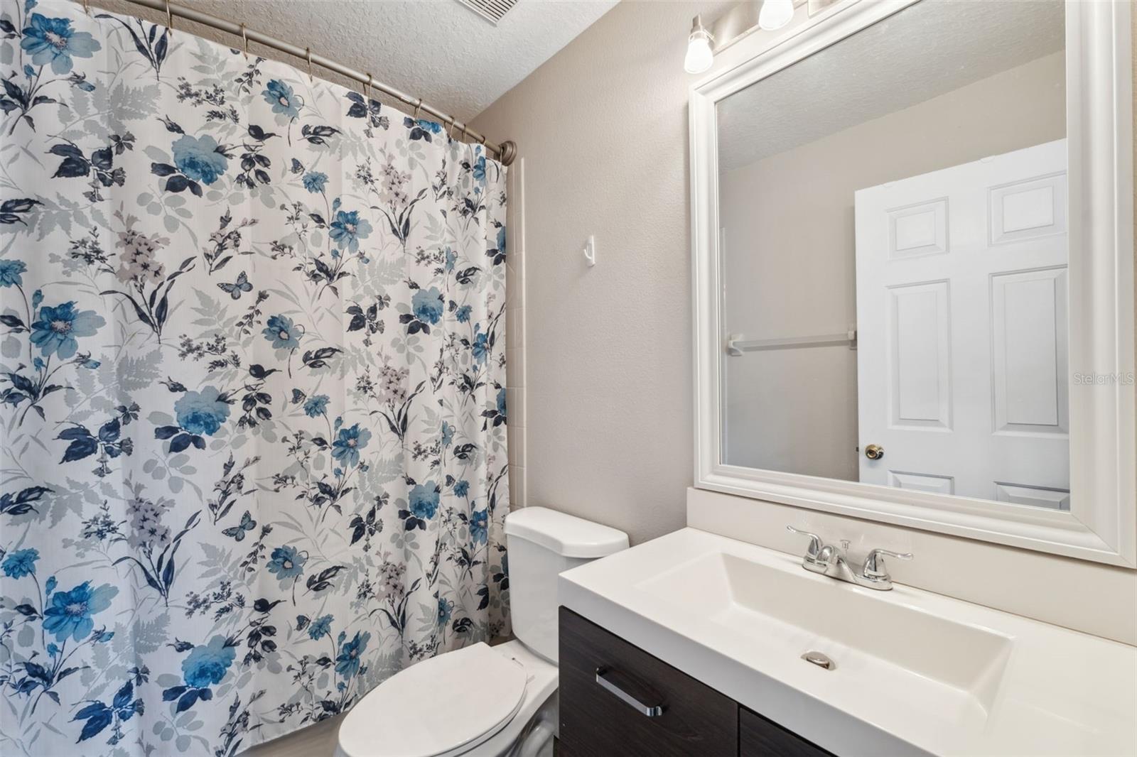 9626 CHARLESBERG DR, TAMPA, FL, 33635