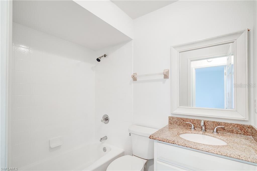 1107 CAPE CORAL PKWY W, CAPE CORAL, FL, 33914