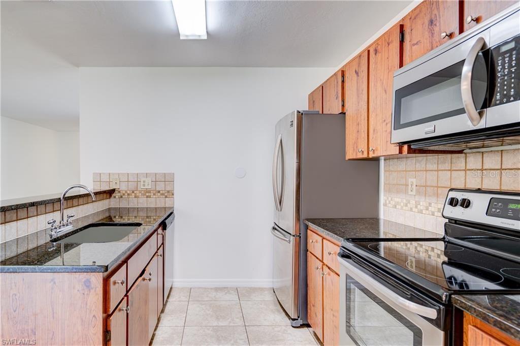 1107 CAPE CORAL PKWY W, CAPE CORAL, FL, 33914
