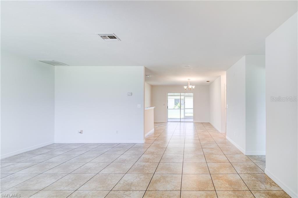 1107 CAPE CORAL PKWY W, CAPE CORAL, FL, 33914