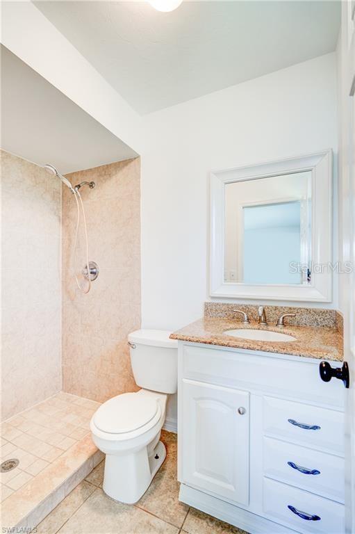 1107 CAPE CORAL PKWY W, CAPE CORAL, FL, 33914