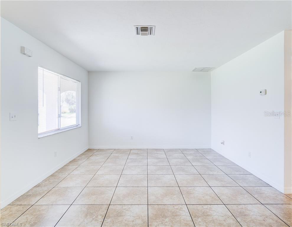 1107 CAPE CORAL PKWY W, CAPE CORAL, FL, 33914