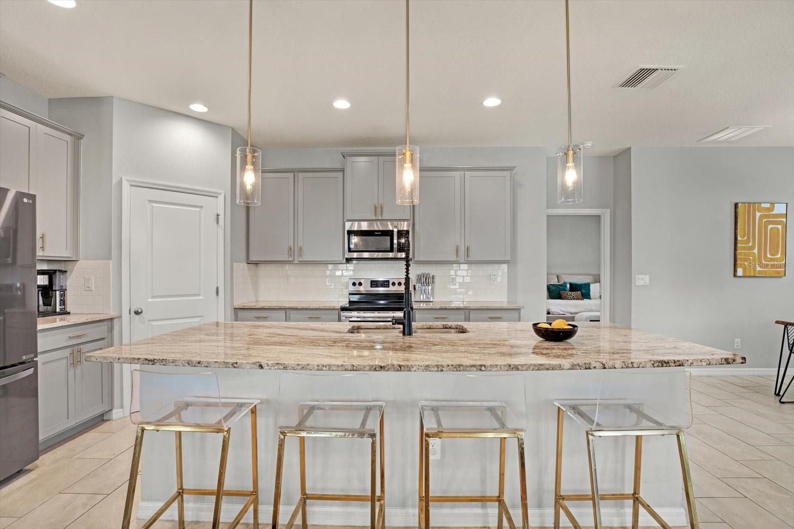 2521 KNIGHT ISLAND DR, BRANDON, FL, 33511