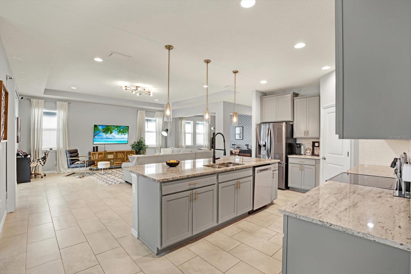 2521 KNIGHT ISLAND DR, BRANDON, FL, 33511