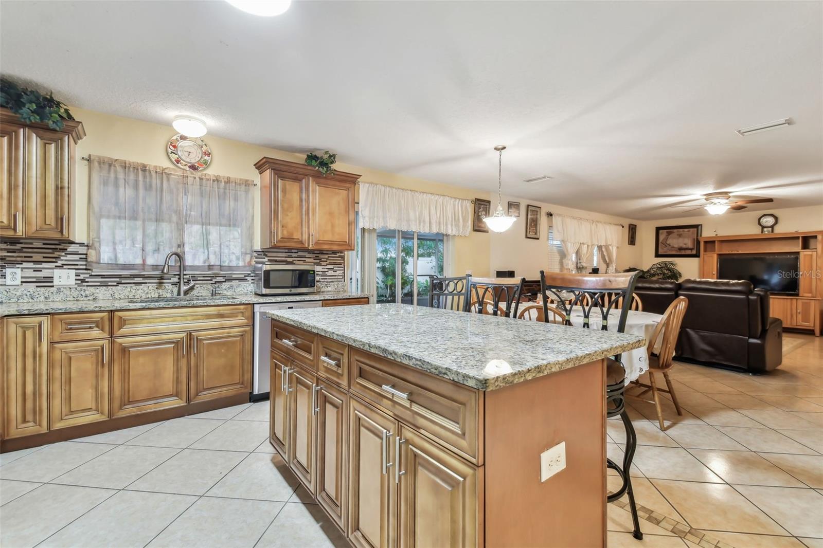 10739 BAMBOO ROD CIR, RIVERVIEW, FL, 33569